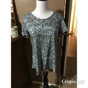 Nwt Lularoe black blue classic tee